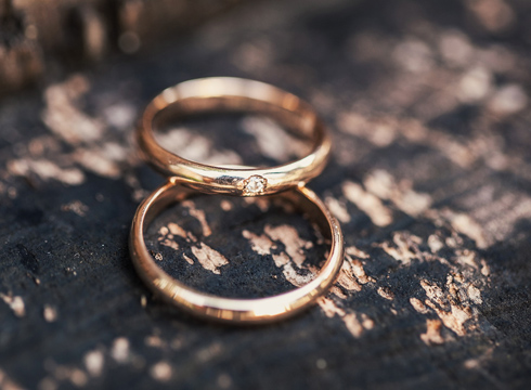 <a class='x-btn x-btn-rounded x-btn-large x-btn-block' href='/newcastle-wedding-show/'>RINGS<i class='x-icon x-icon-chevron-right'></i></a>Purchase an engagement ring, or choose wedding rings together - we have it all